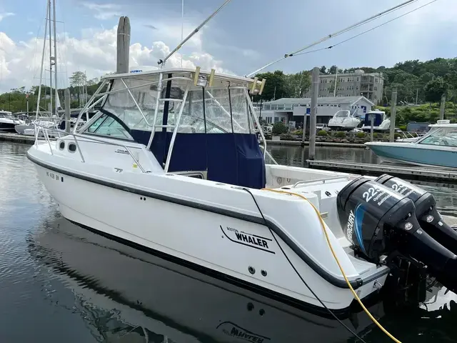 Boston Whaler 28 Conquest