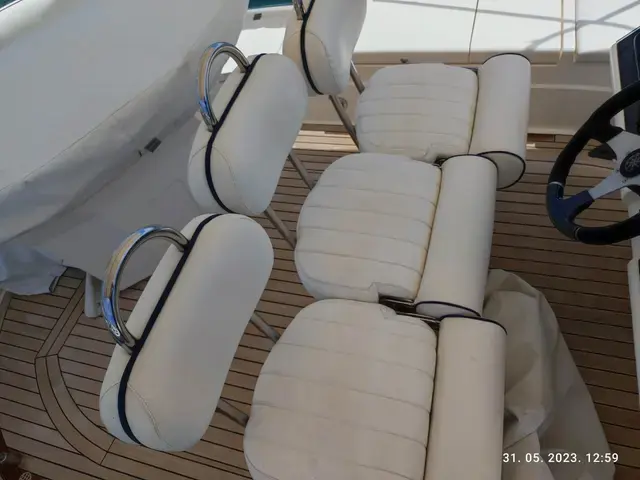 Fairline Squadron 52