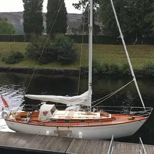  Classic 33' Fantasi Yachts Sloop