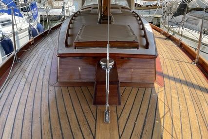 Classic 33' Fantasi Yachts Sloop