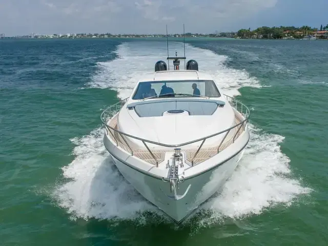 Pershing 62