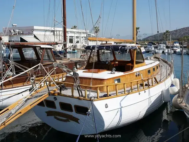 Custom-Craft Boats Greek Motorsailer