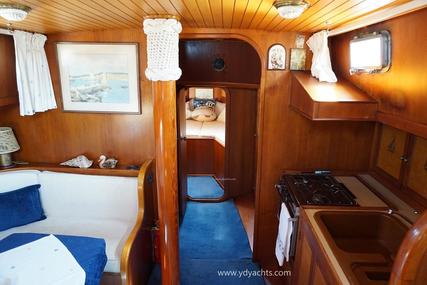 Custom-Craft Boats Greek Motorsailer