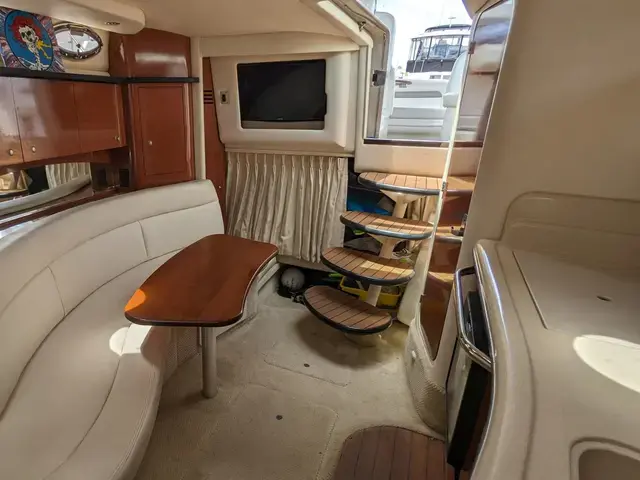 Sea Ray Sundancer 320