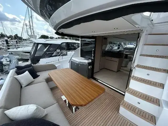 Azimut Fly 53