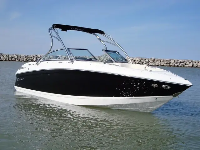 Cobalt 242 Bowrider