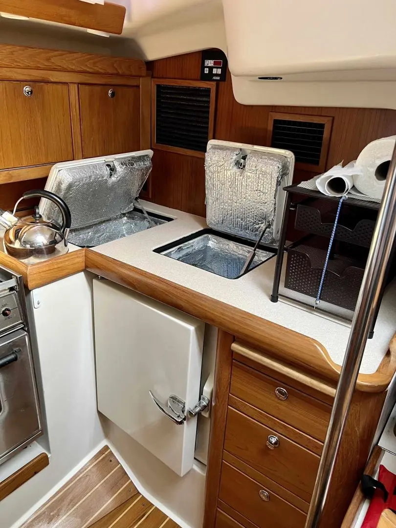 2003 Catalina 350