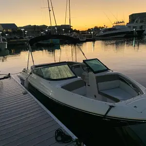 2012 Sea Ray 230