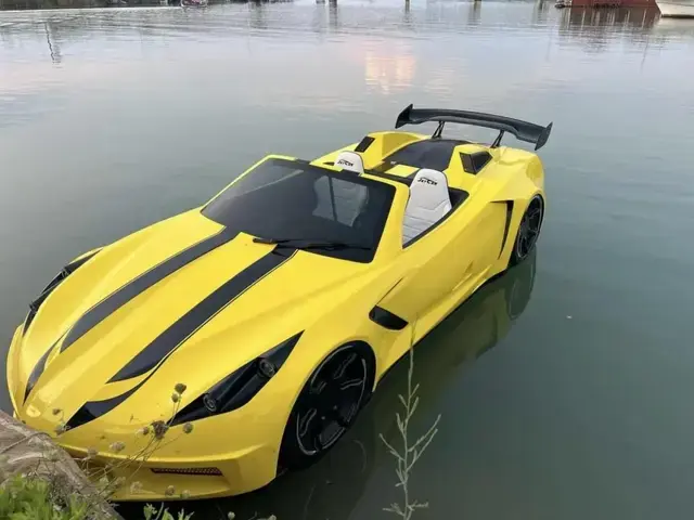 Jetcraft JetCar-Corvette C7 Jet Boat