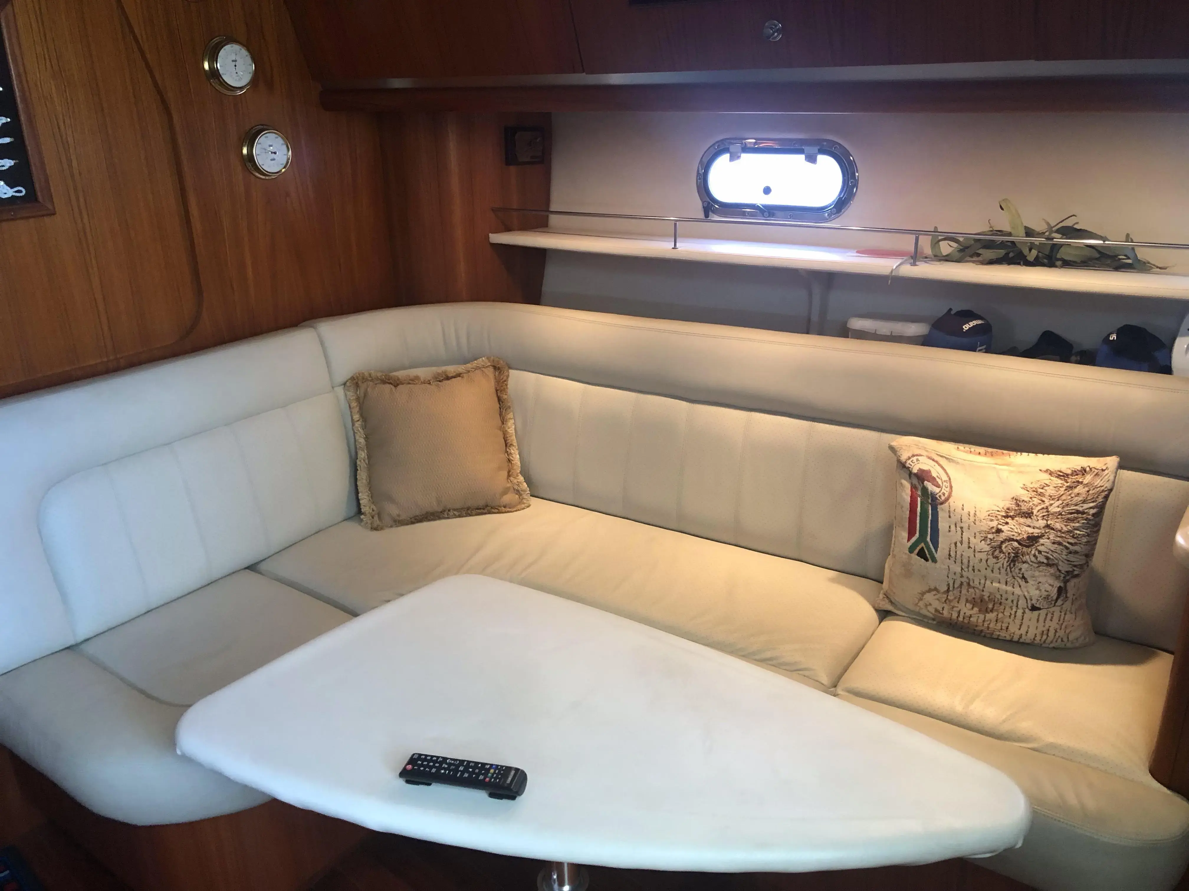 2005 Tiara 3600 sovran