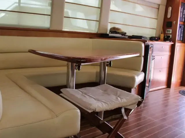 Riviera 51 Flybridge