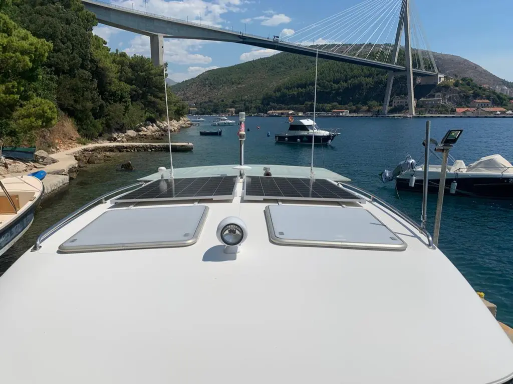 2007 Riviera 3600 sport yacht