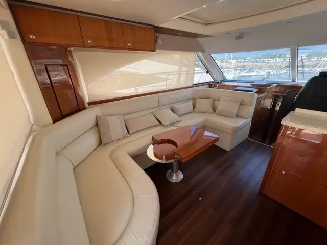 Riviera 5000 Sport Yacht