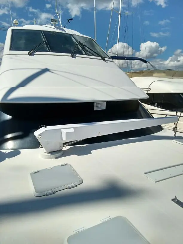 2004 Riviera 60 flybridge