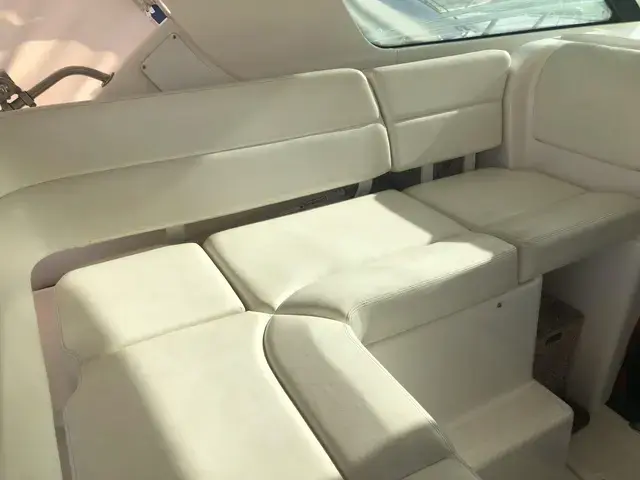 Tiara Yachts 3600 Sovran