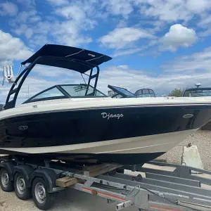 2022 Sea Ray 210 SPXE