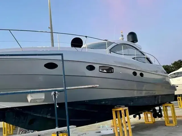 Pershing 46