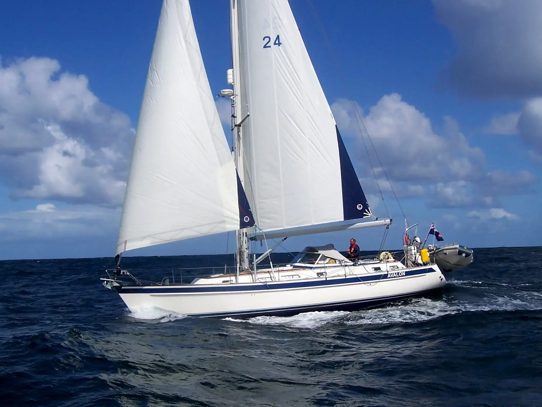 Hallberg Rassy 43