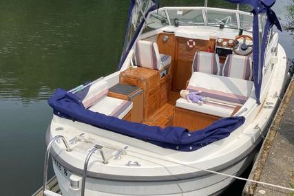 25.5ft Cabin Cruiser with Thames based mooring