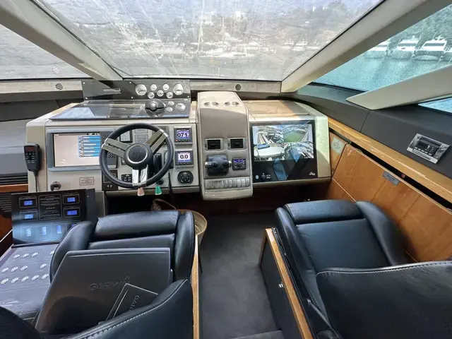 Fairline Squadron 55