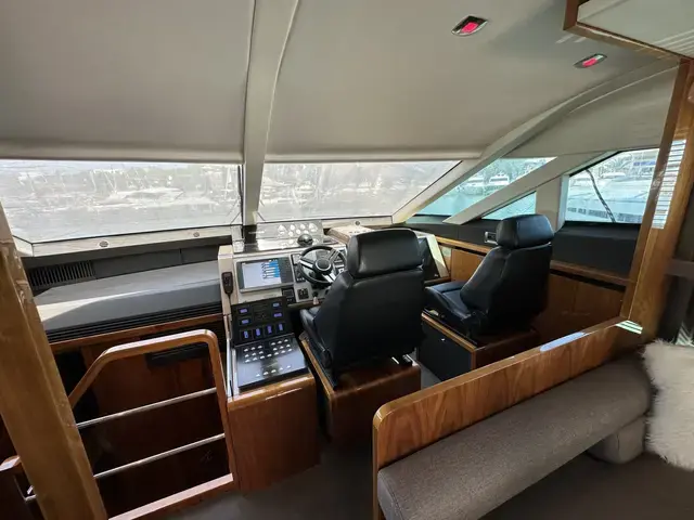 Fairline Squadron 55