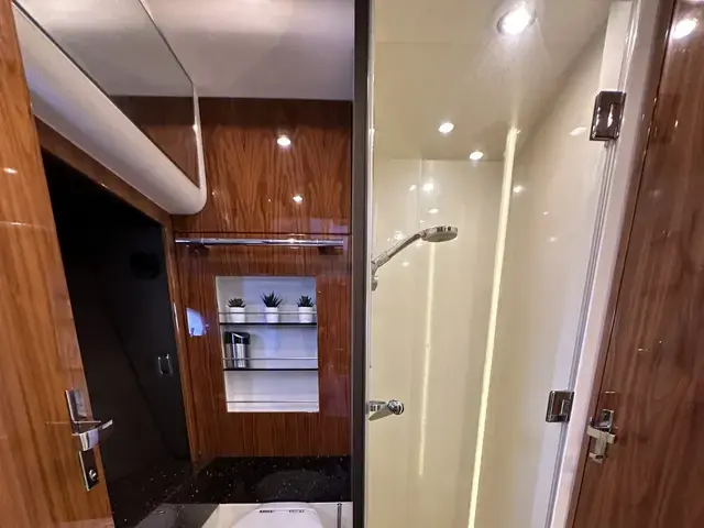 Fairline Squadron 55