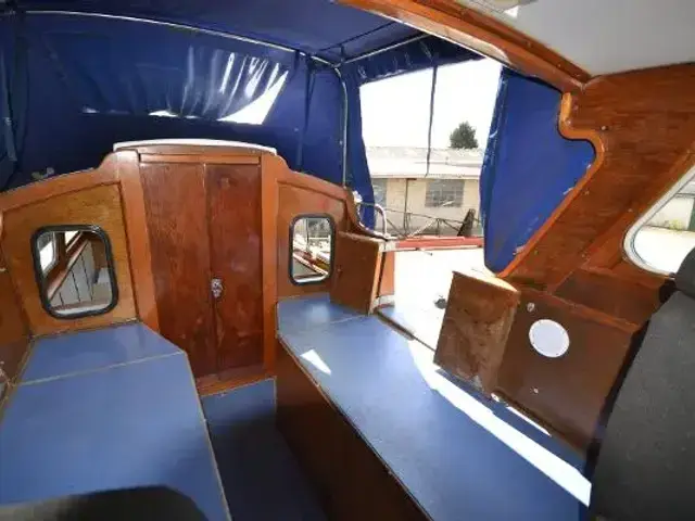 Nelson Yacht 34