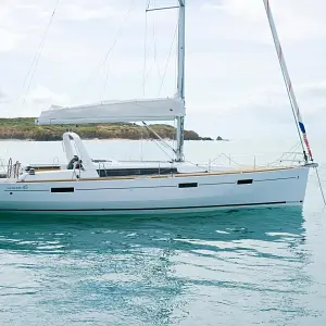 2018 Beneteau Oceanis 45