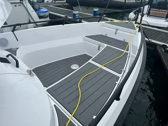 XO Boats EXPLR 10 Sport