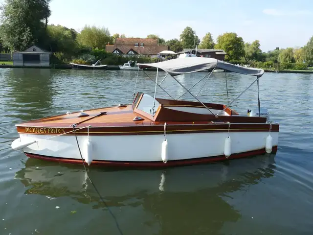 River and Tides River Boat