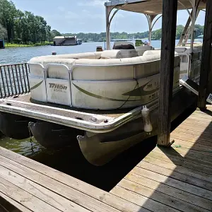 2006 Triton Boats 280T Platinum