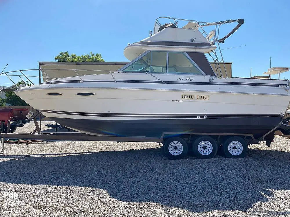 1987 Sea Ray 270 sportfish