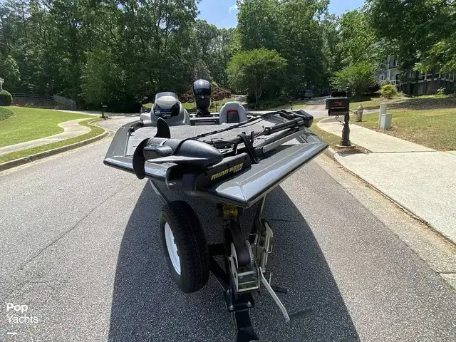 Tracker Boats Pro Team 195TXW