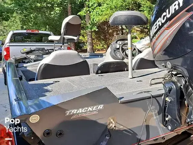 Tracker Boats Pro Team 195TXW