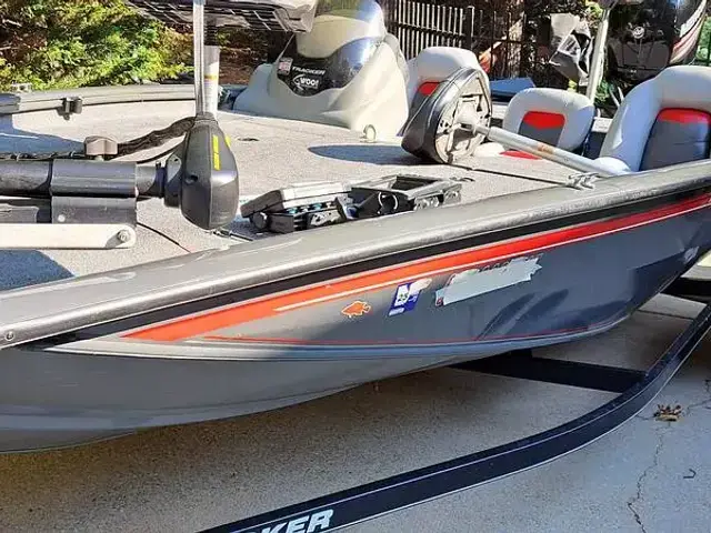 Tracker Boats Pro Team 195TXW