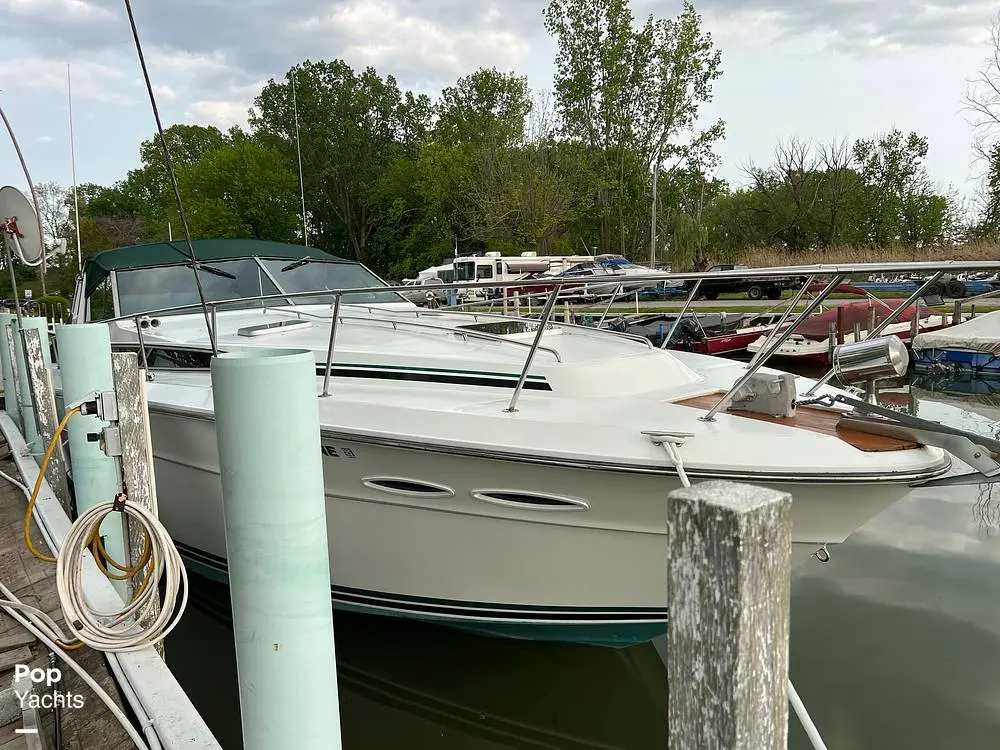 1987 Sea Ray 390 express cruiser