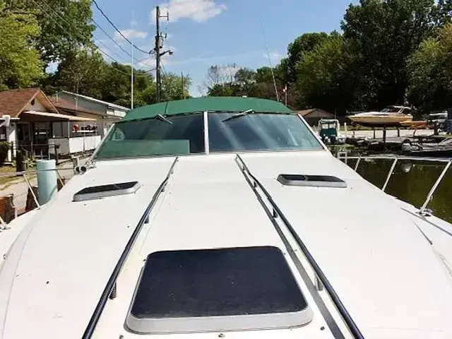 Sea Ray 390 Express Cruiser