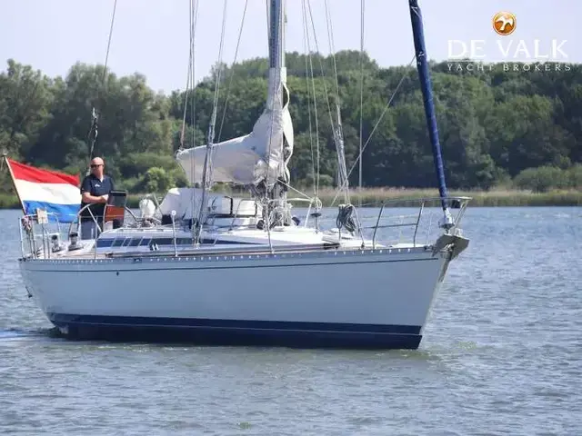 Beneteau First 435