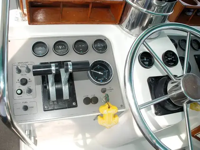 Carver 4207 Aft Cabin Motoryacht