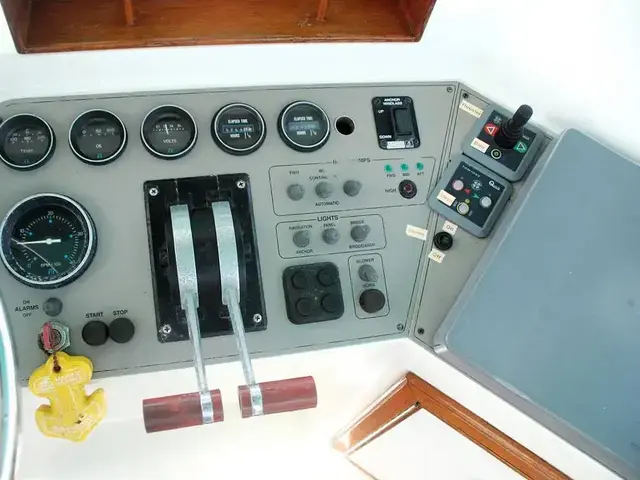 Carver 4207 Aft Cabin Motoryacht