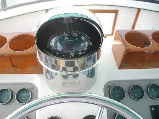 Carver 4207 Aft Cabin Motoryacht