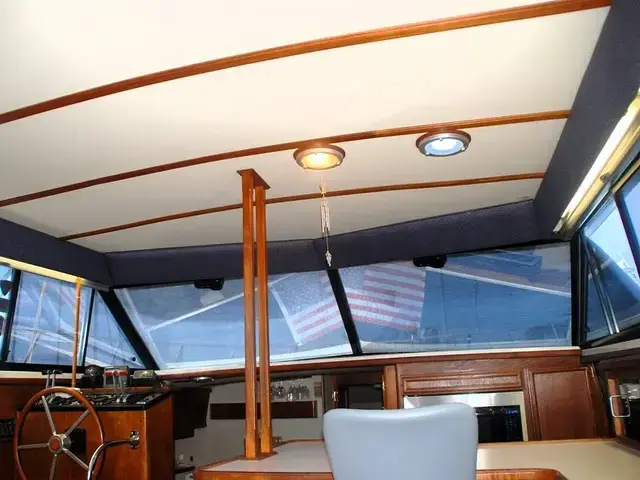 Carver 4207 Aft Cabin Motoryacht