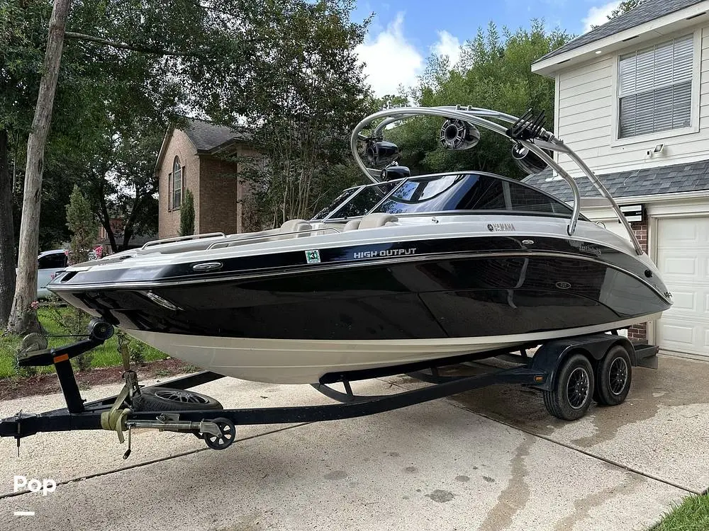 2010 Yamaha 242 limited