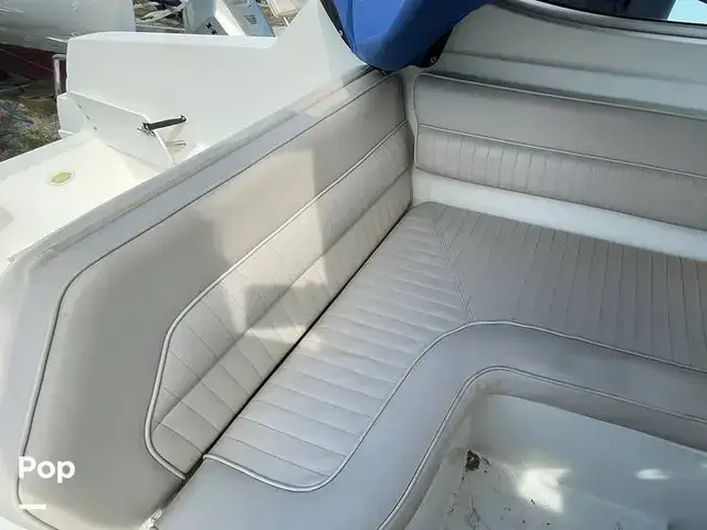 Rinker 270 Fiesta Vee