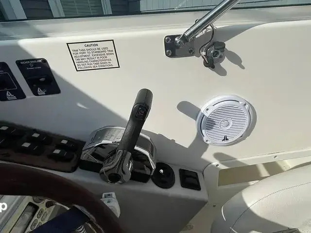 Rinker 270 Fiesta Vee