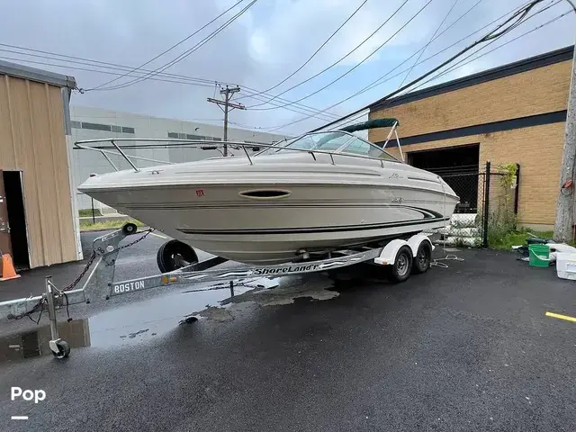 Sea Ray 215 Express Cruiser