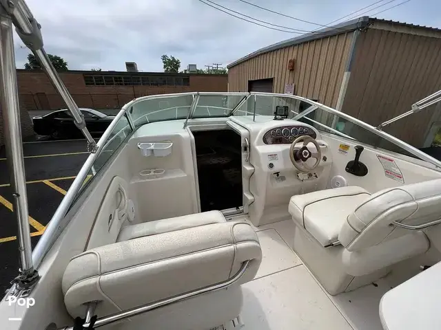 Sea Ray 215 Express Cruiser