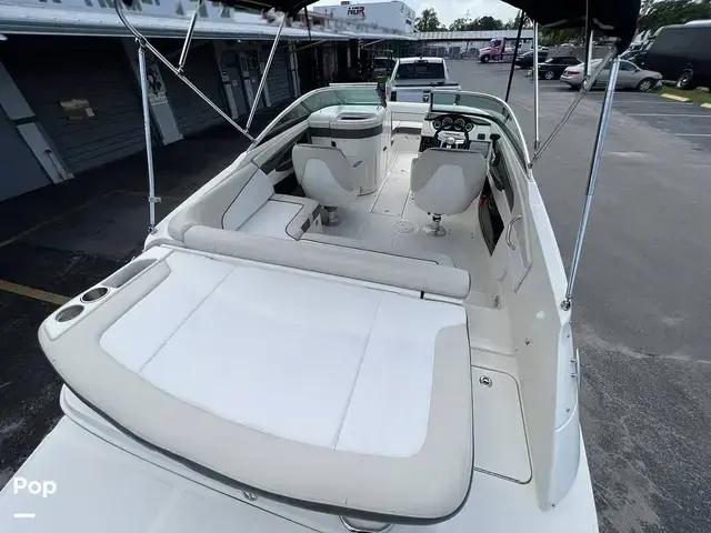 Sea Ray 220 Sundeck