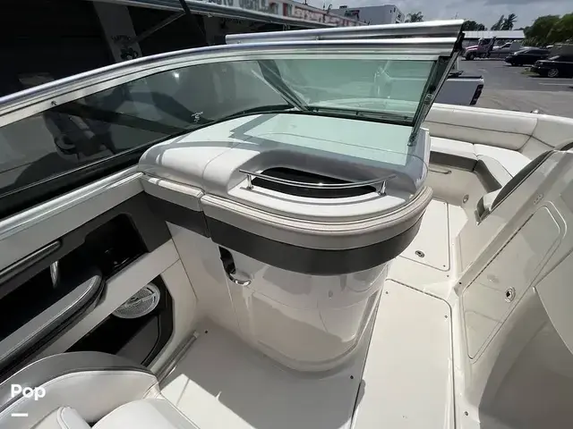 Sea Ray 220 Sundeck