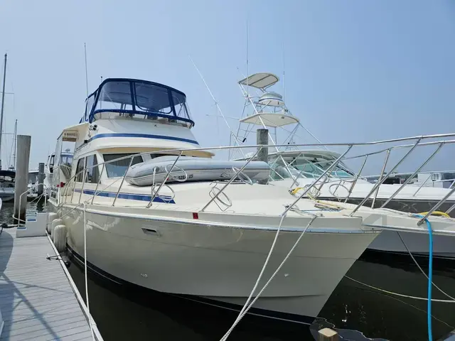 Chris-Craft Catalina 425